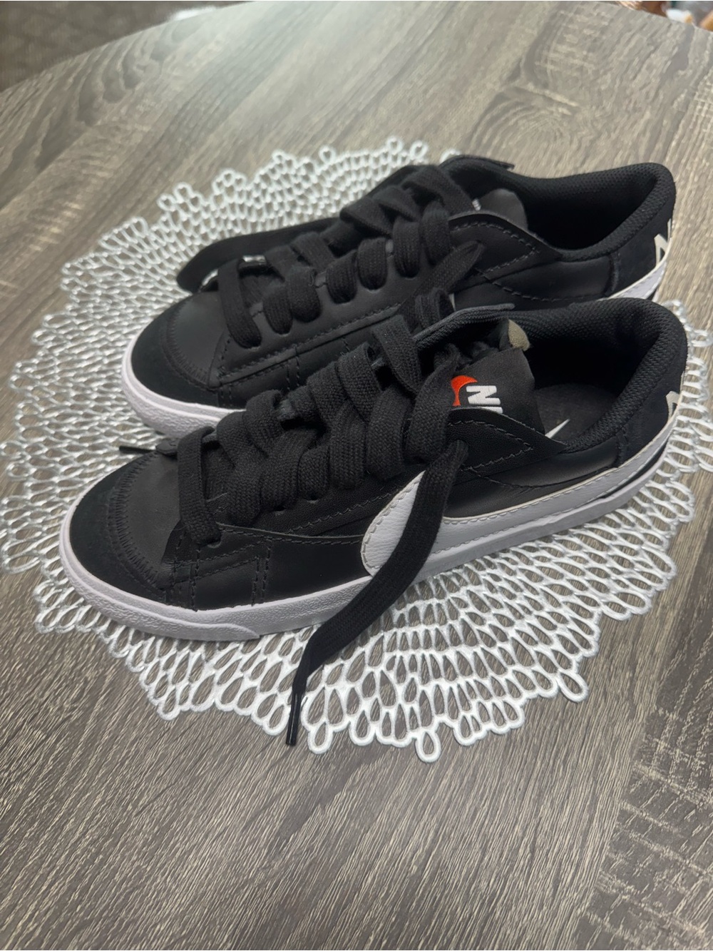 Women’s sz 9.5 Nike Blazer low77 Jumbo sneaker - Picture 4 of 7